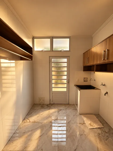 Lavanderia, casa à venda no Condomínio Magnólias I em Araraquara